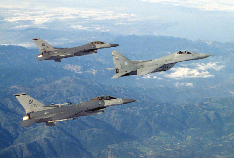 Illustration for article titled How To Win In A Dogfight: Stories From A Pilot Who Flew F-16s And MiGs